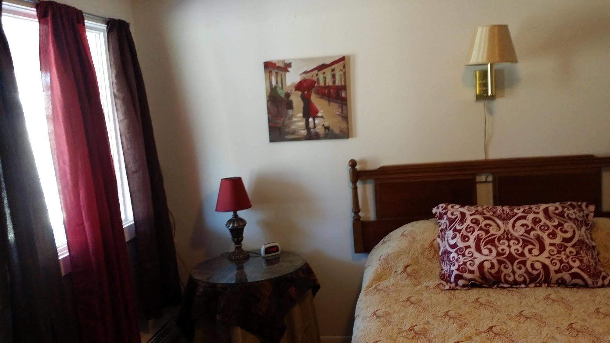 גריילינג River Country Motor Lodge מראה חיצוני תמונה